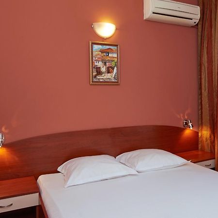 Guesthouse Kirov Ravda Exterior foto