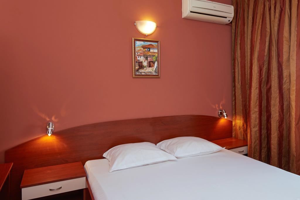 Guesthouse Kirov Ravda Exterior foto
